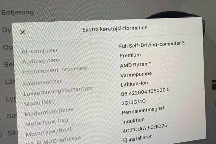 Sort Tesla Model 3 fra 2022