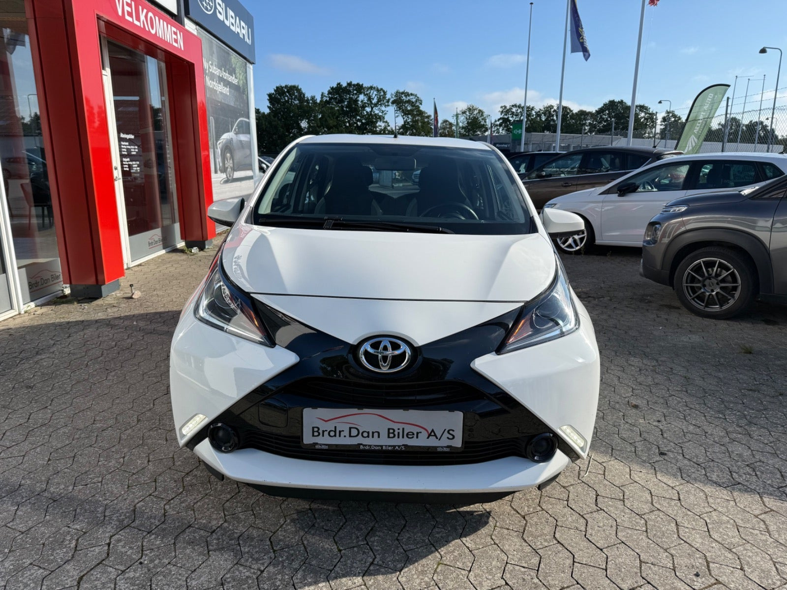 Hvid Toyota Aygo fra 2017