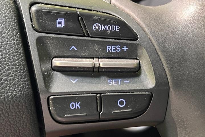 Grå Hyundai Kona fra 2018