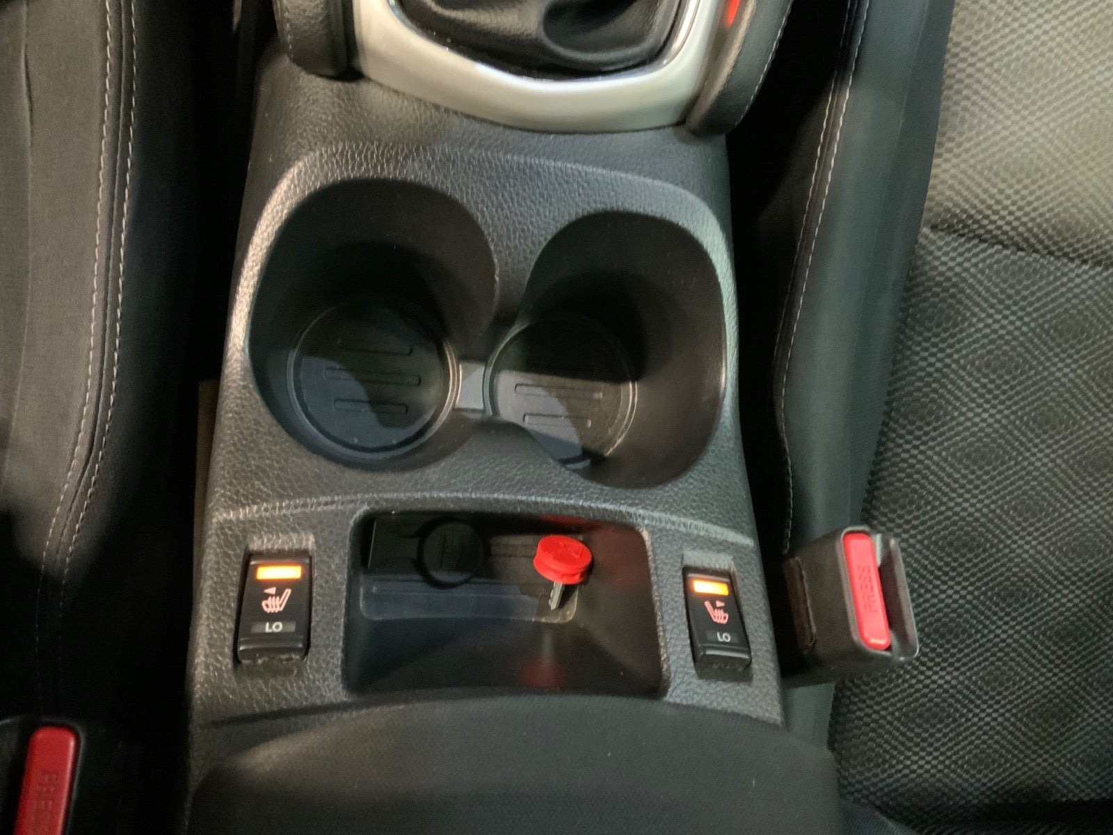 Sort Nissan Qashqai fra 2014
