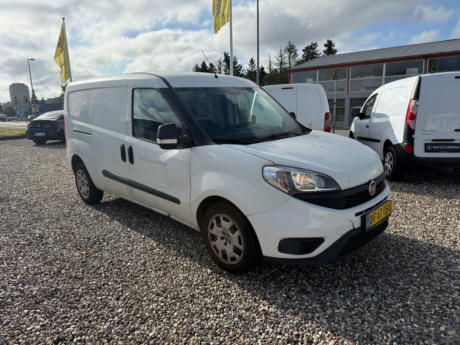 Hvid Fiat Doblò Cargo fra 2015