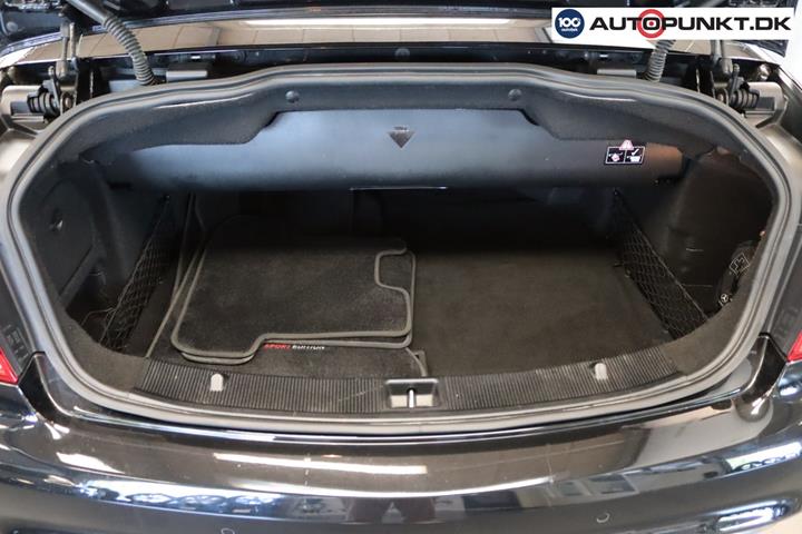 Sort Mercedes E350 d fra 2016