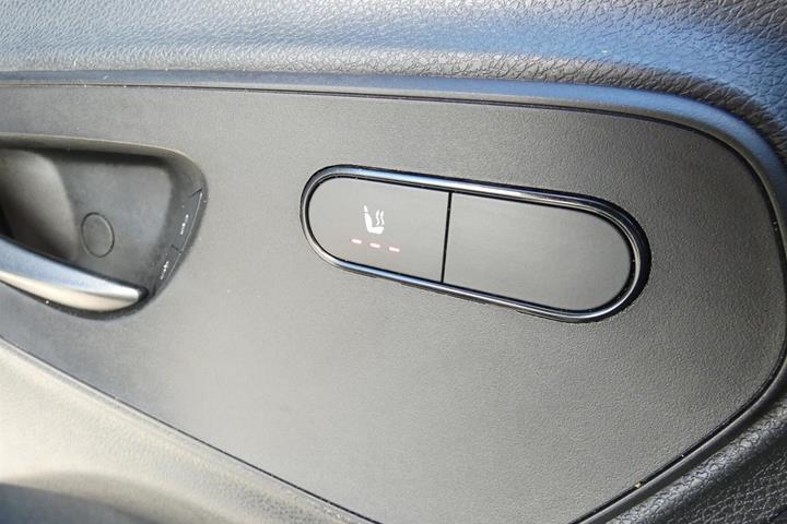 Hvid Mercedes Sprinter 516 fra 2020