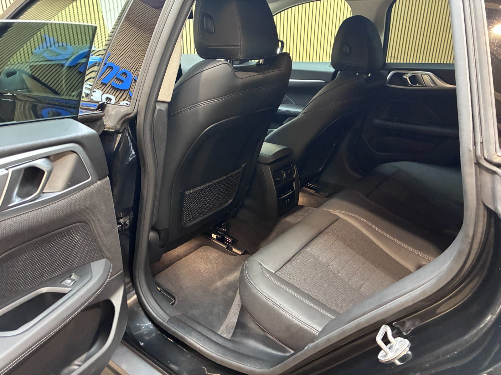 Sort BMW i4 fra 2024