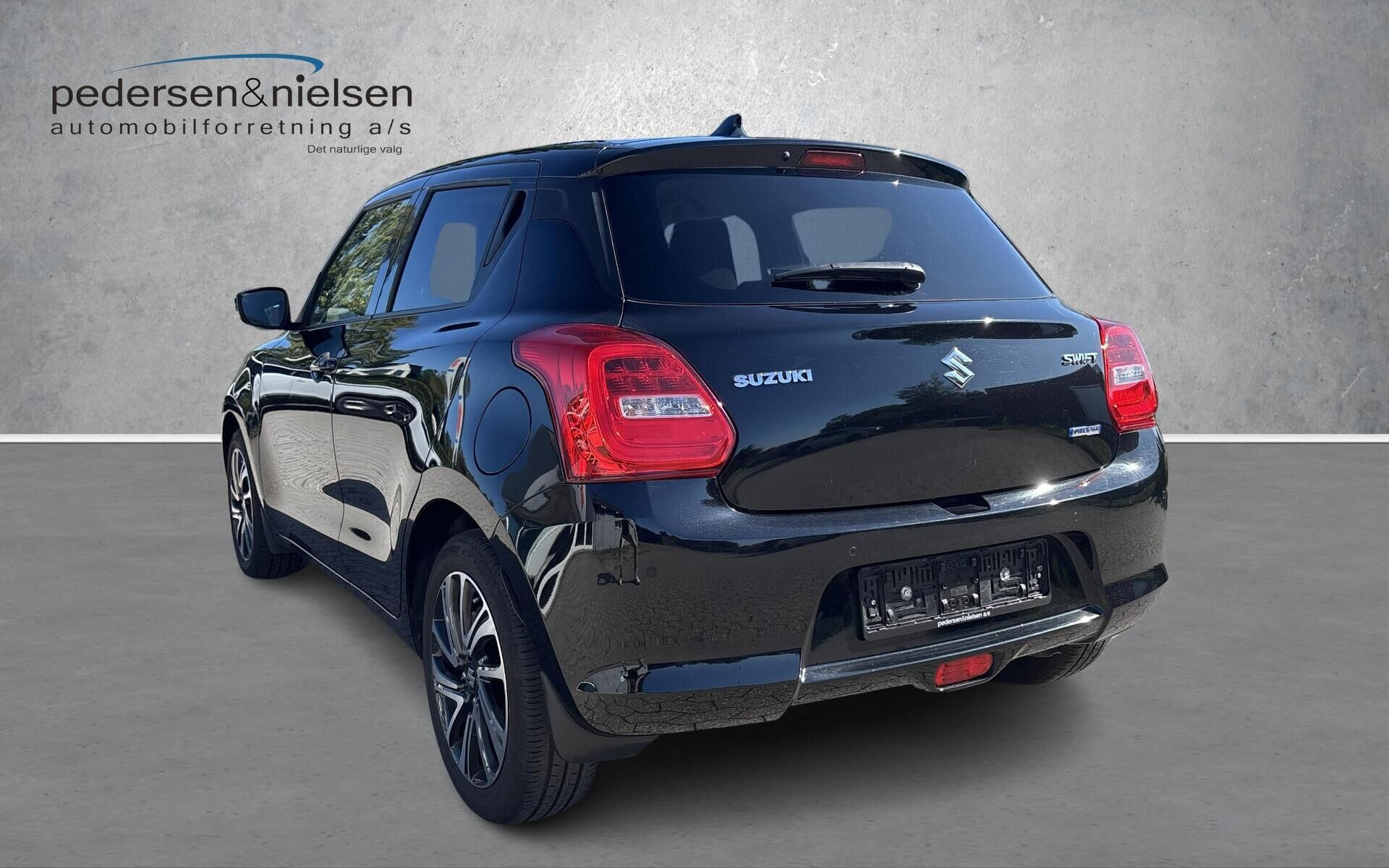 Sort Suzuki Swift fra 2023