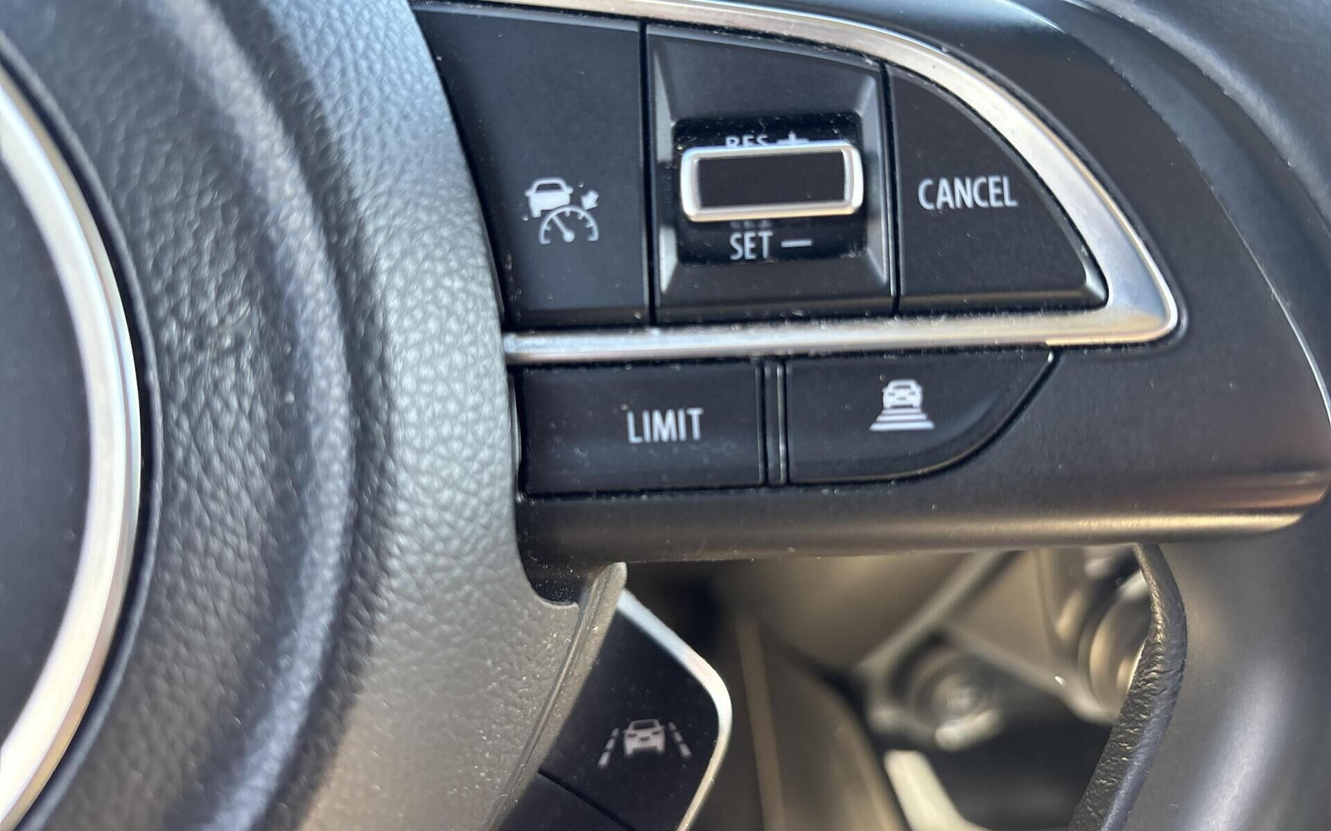 Sort Suzuki Swift fra 2023