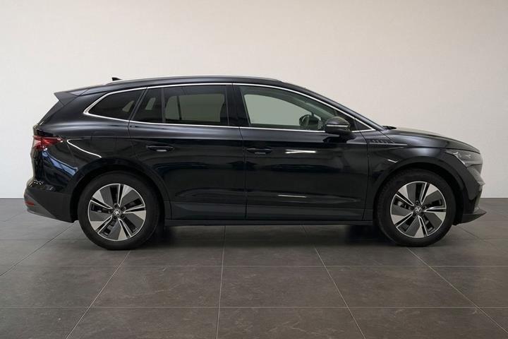 Sort Skoda Enyaq fra 2023