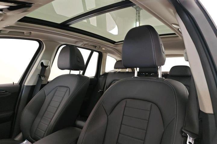 Sort BMW iX3 fra 2021
