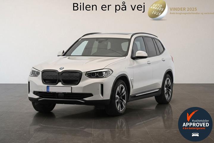 Hvid BMW iX3 fra 2022
