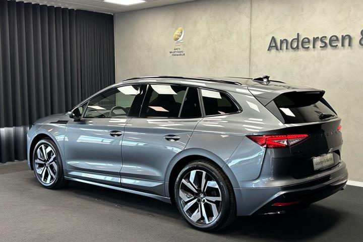 Grå Skoda Enyaq fra 2026