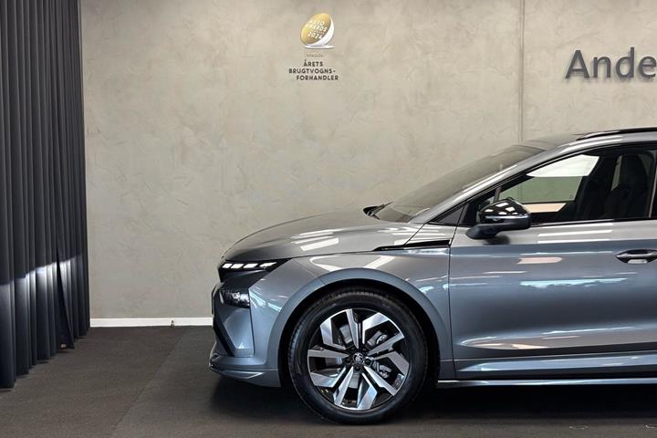 Grå Skoda Enyaq fra 2026