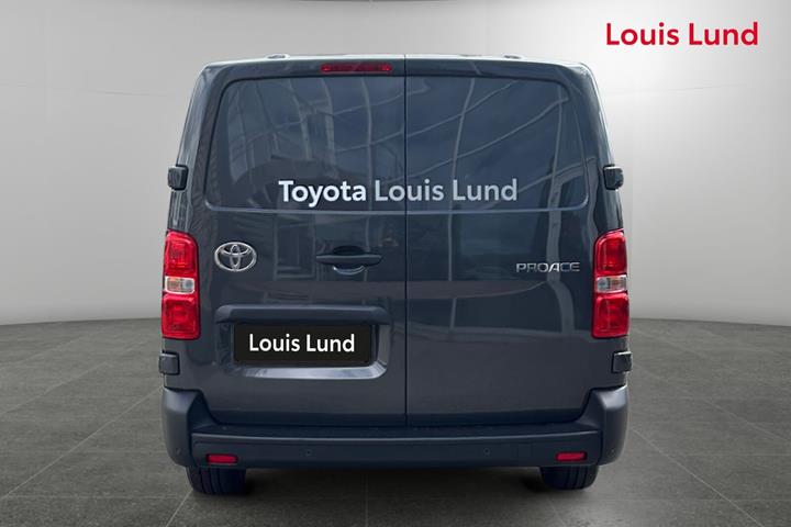 Grå Toyota ProAce fra 2026