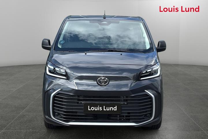 Grå Toyota ProAce fra 2026