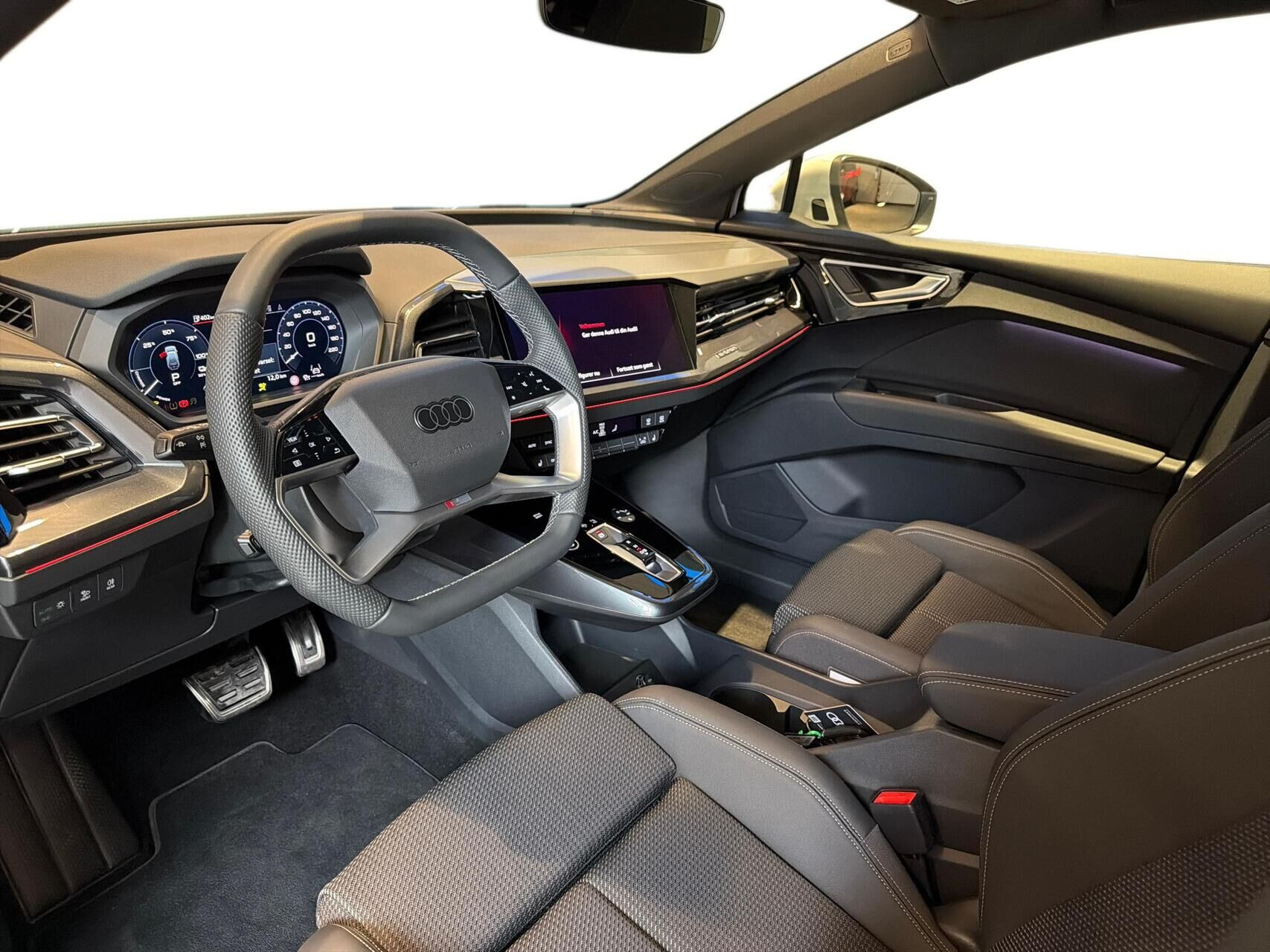 Hvid Audi Q4 fra 2026