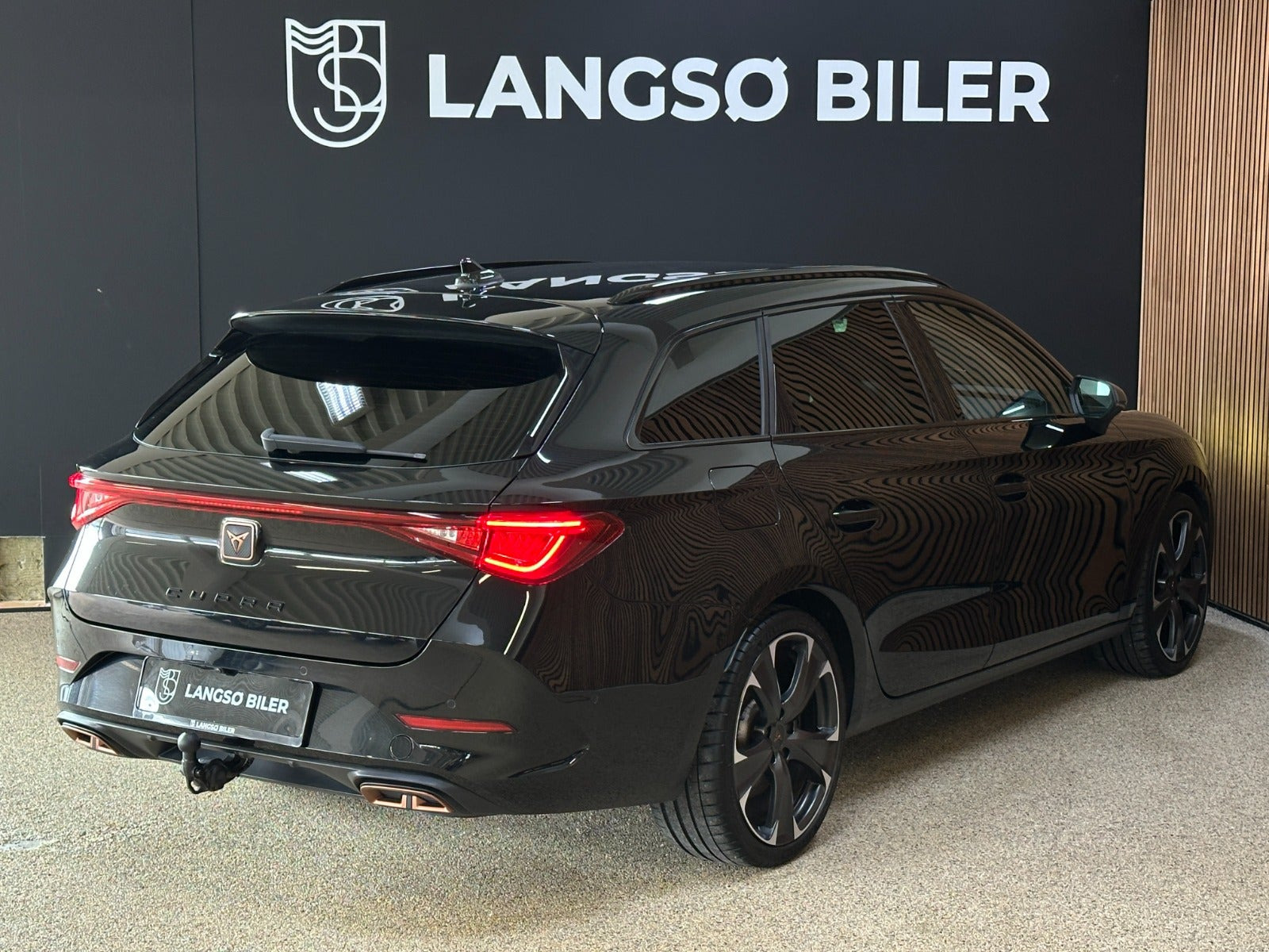 Sort Cupra Leon fra 2023