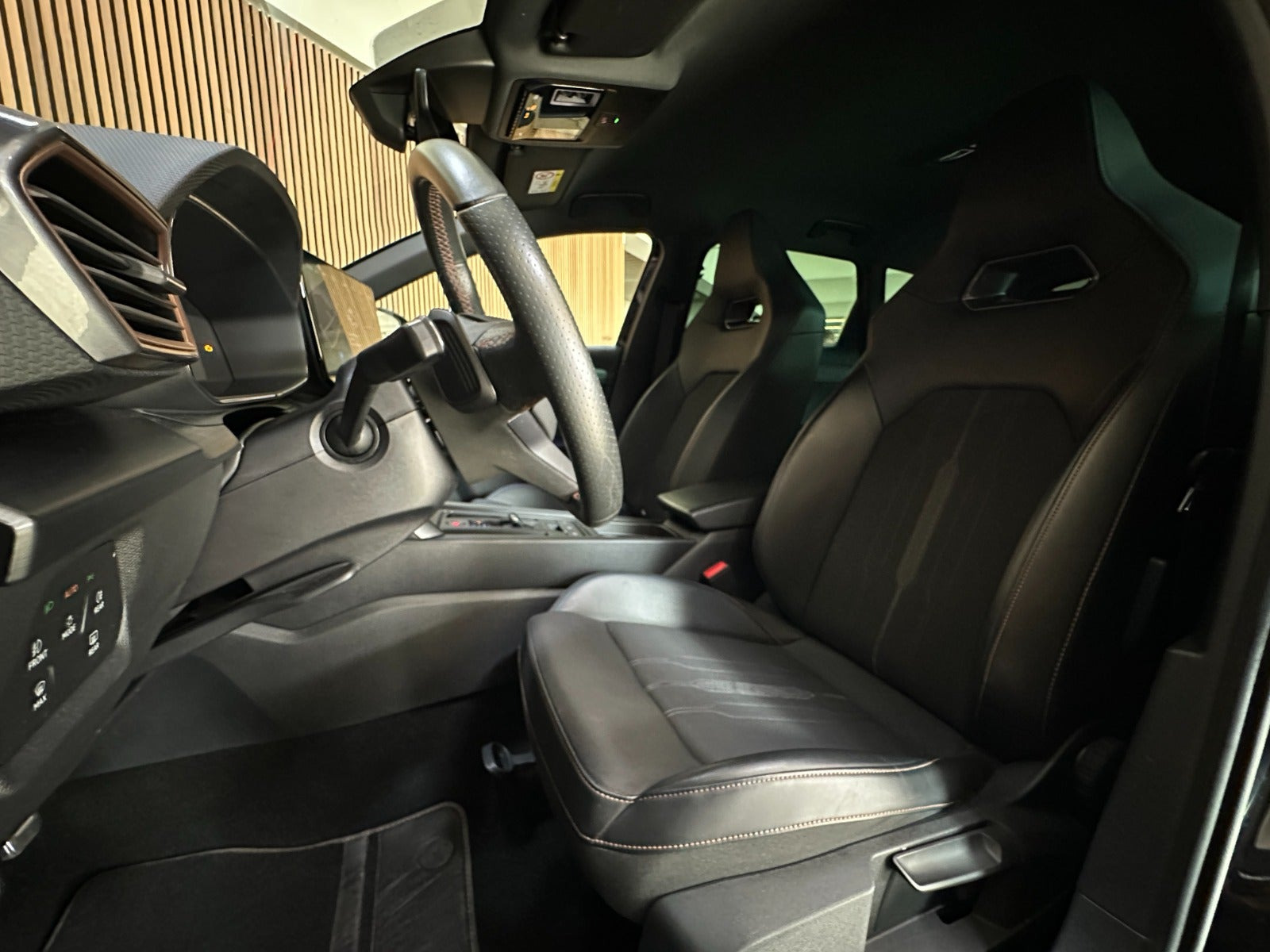 Sort Cupra Leon fra 2023