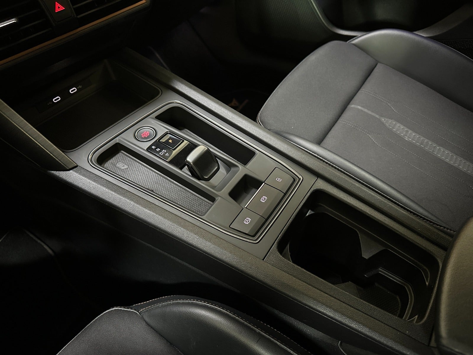 Sort Cupra Leon fra 2023