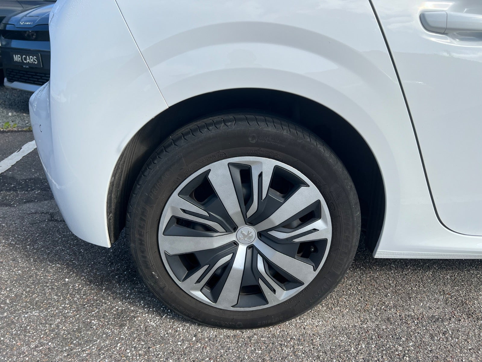 Grøn Peugeot 208 fra 2020