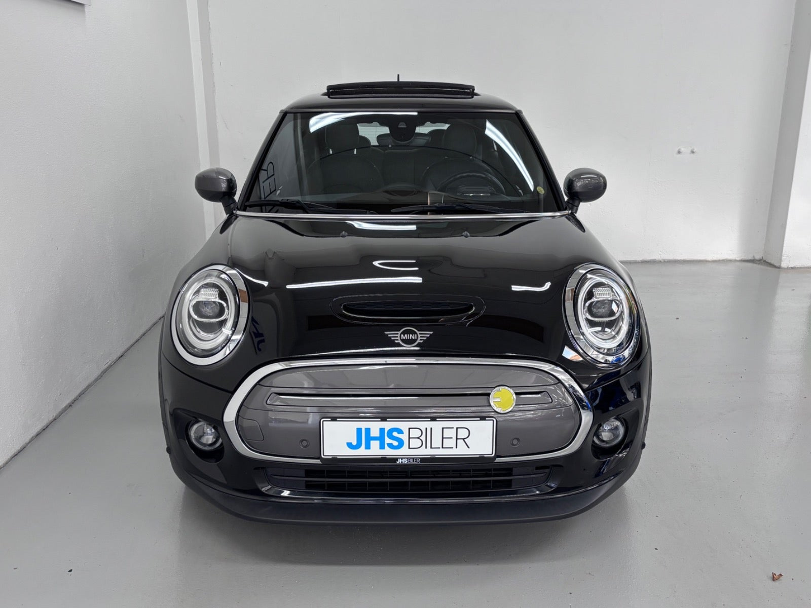 Sort Mini Cooper SE fra 2020
