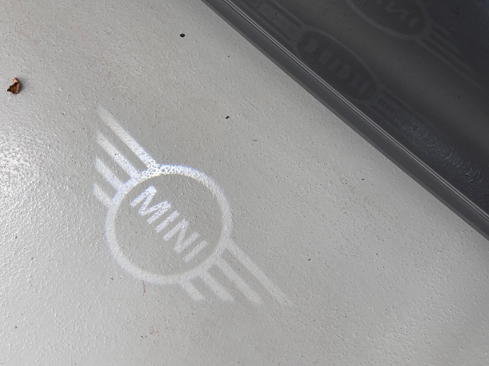 Sort Mini Cooper SE fra 2020