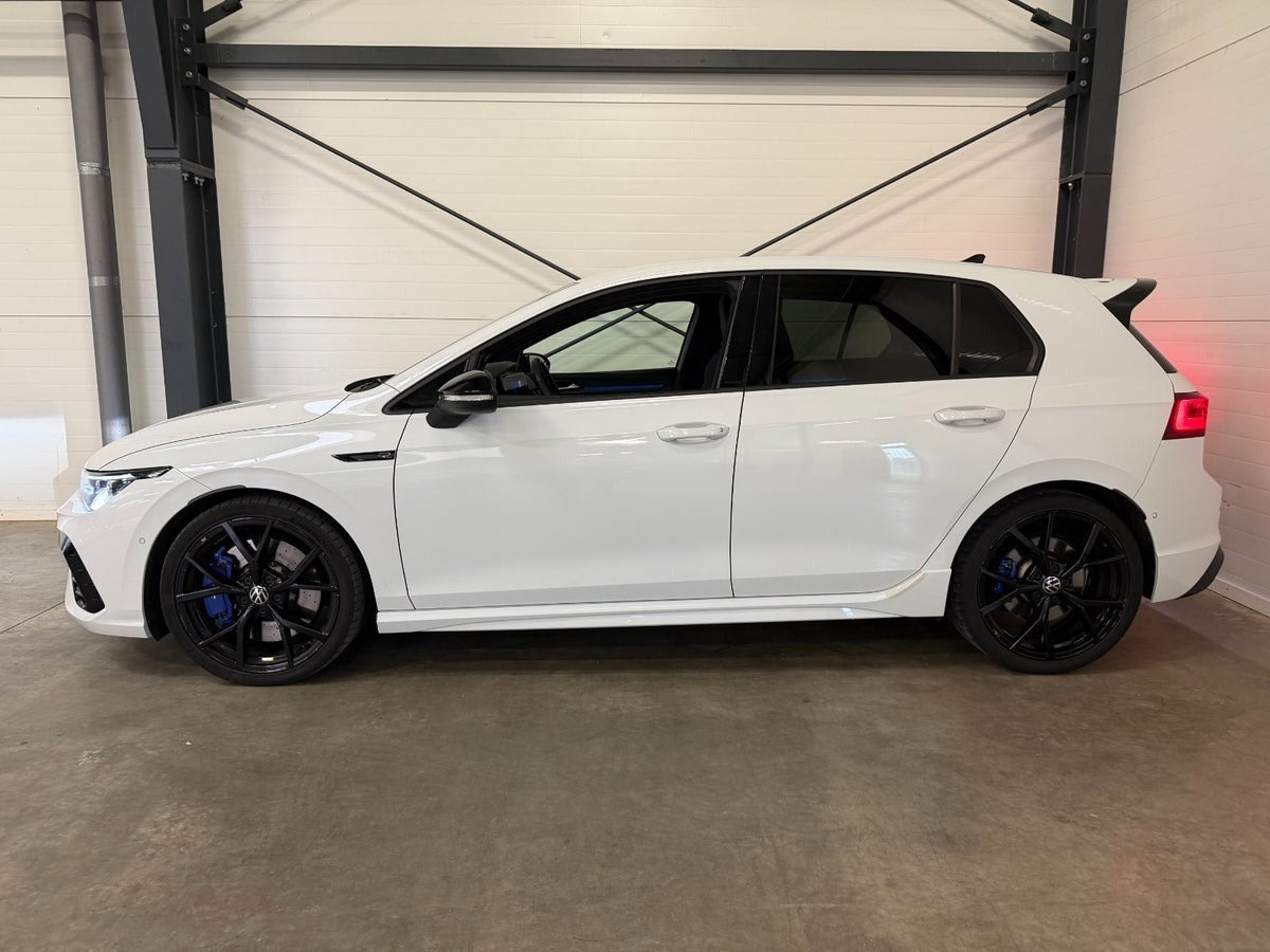 Hvid VW Golf VIII fra 2022