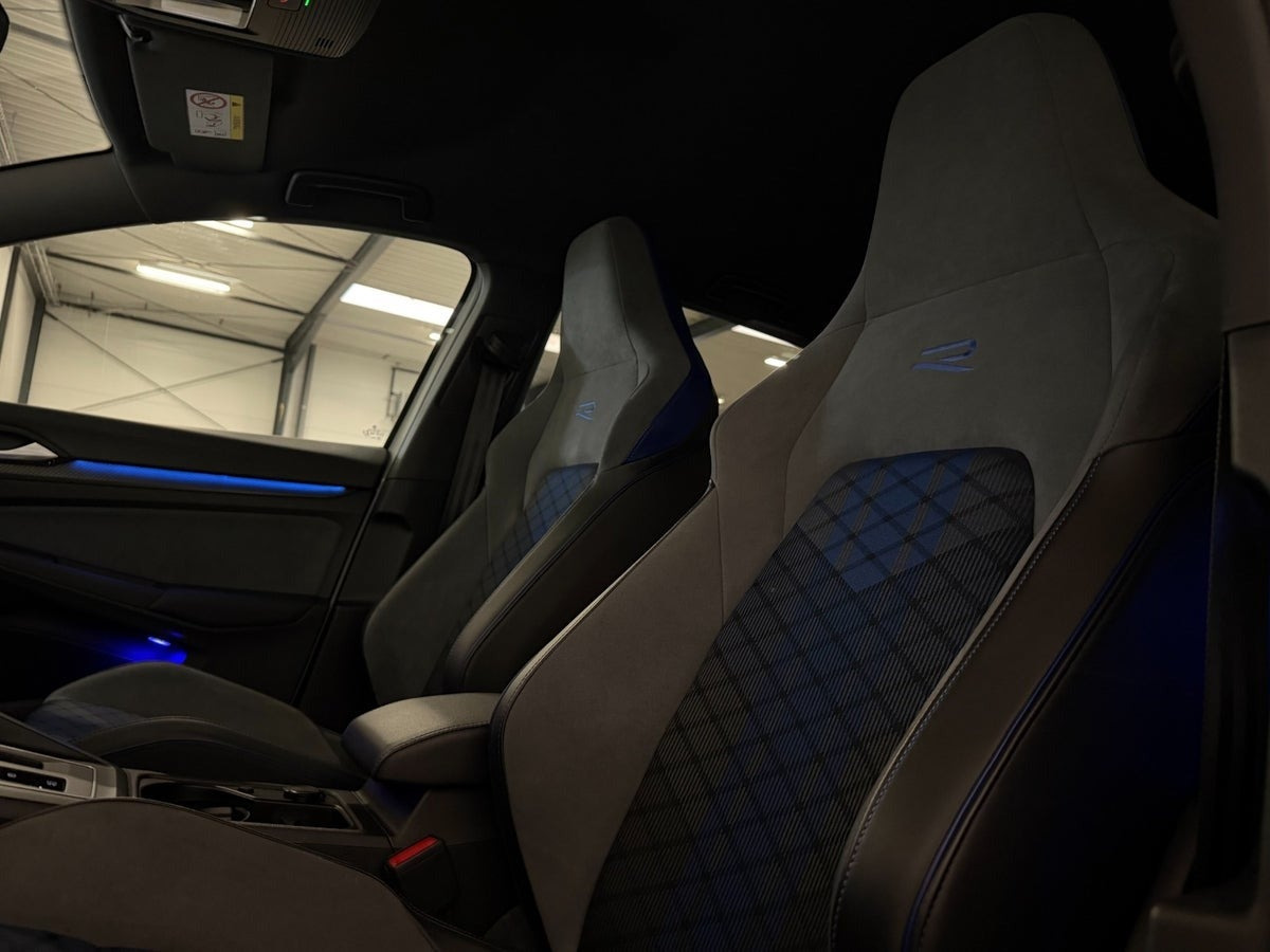 Hvid VW Golf VIII fra 2022
