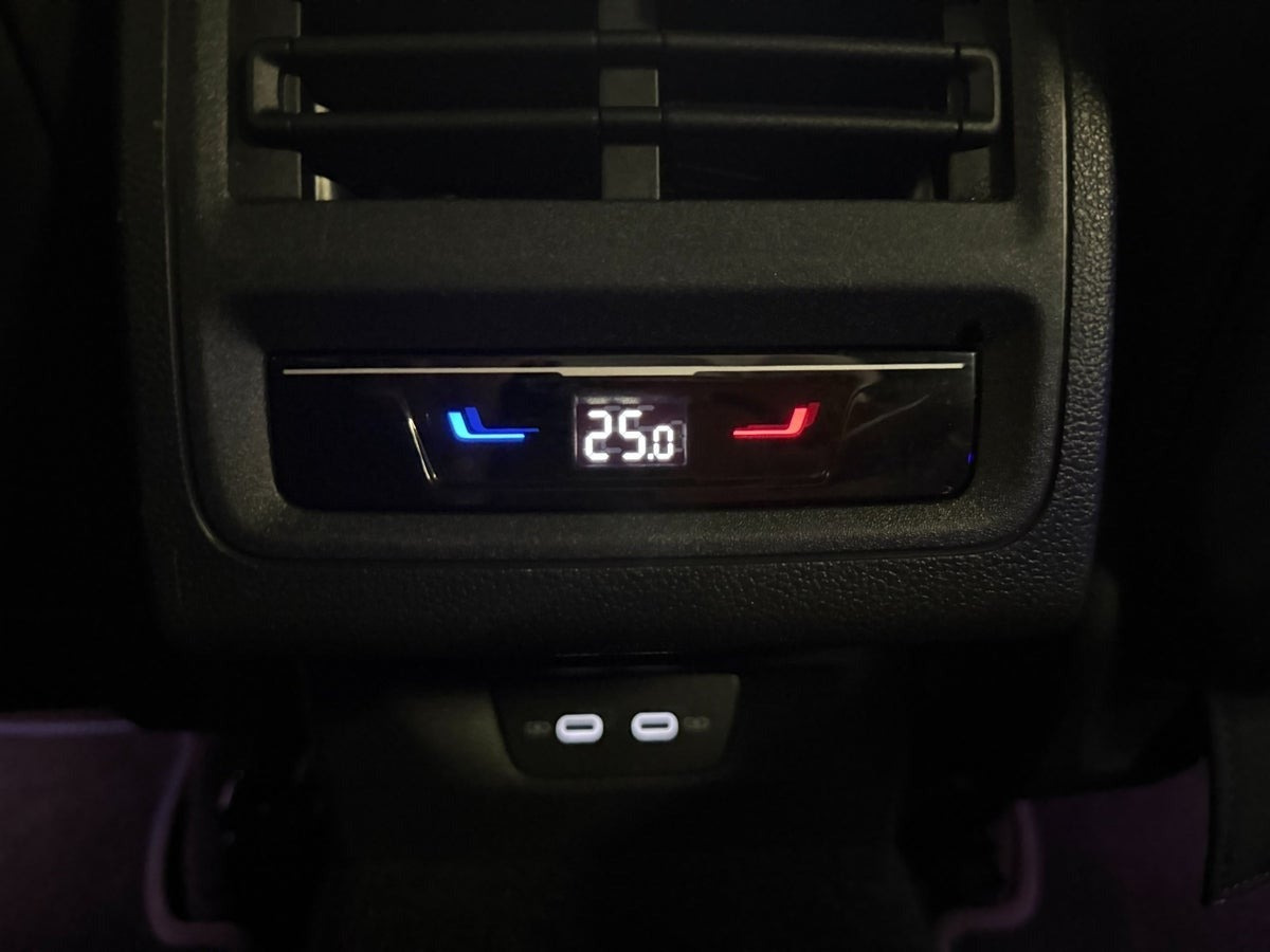 Hvid VW Golf VIII fra 2022