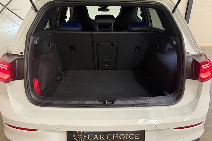Hvid VW Golf VIII fra 2022