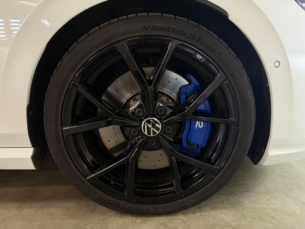 Hvid VW Golf VIII fra 2022