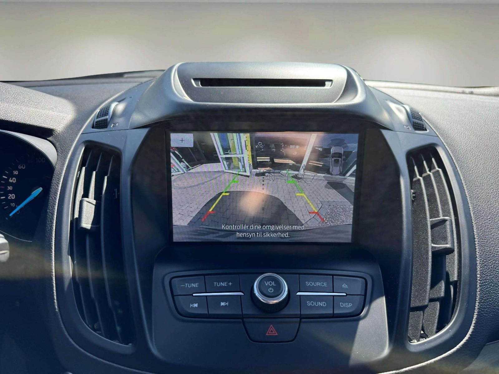 Sølv Ford Kuga fra 2019