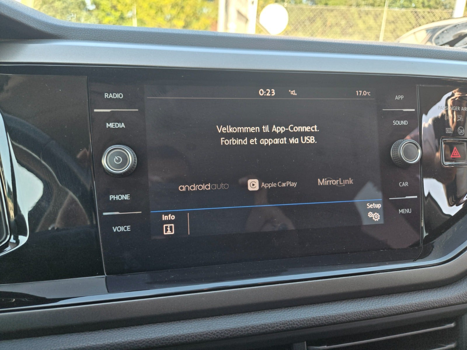 Hvid VW Polo fra 2018