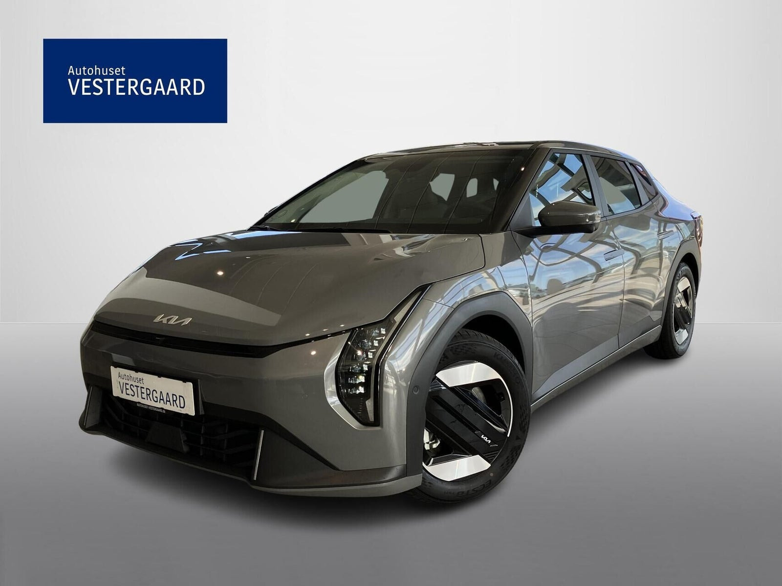 Kia EV4 81 Long Range Business Plus Fastback