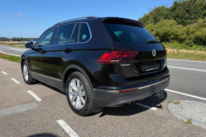 Sort VW Tiguan fra 2018