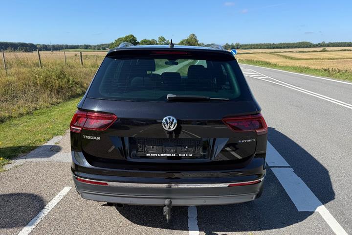 Sort VW Tiguan fra 2018