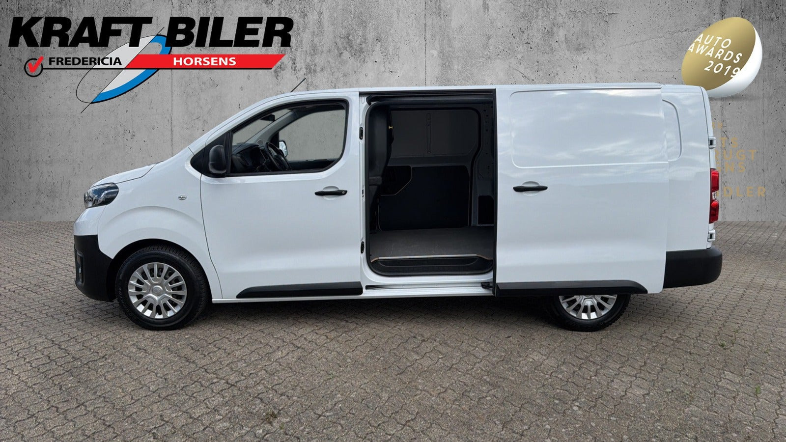 Hvid Toyota ProAce fra 2022