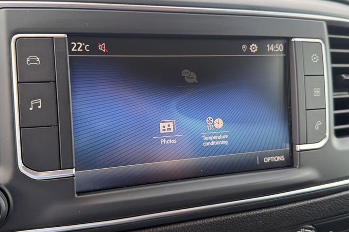 Hvid Toyota ProAce fra 2022