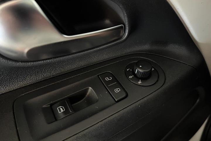 Hvid VW UP! fra 2014
