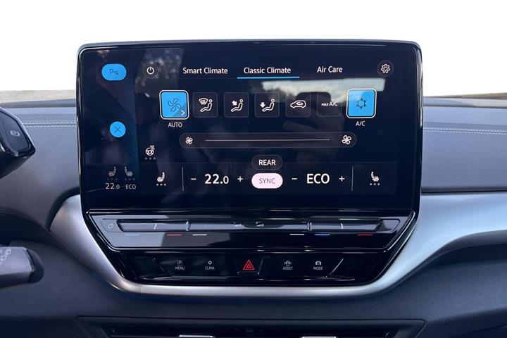 Blå VW ID.4 fra 2023