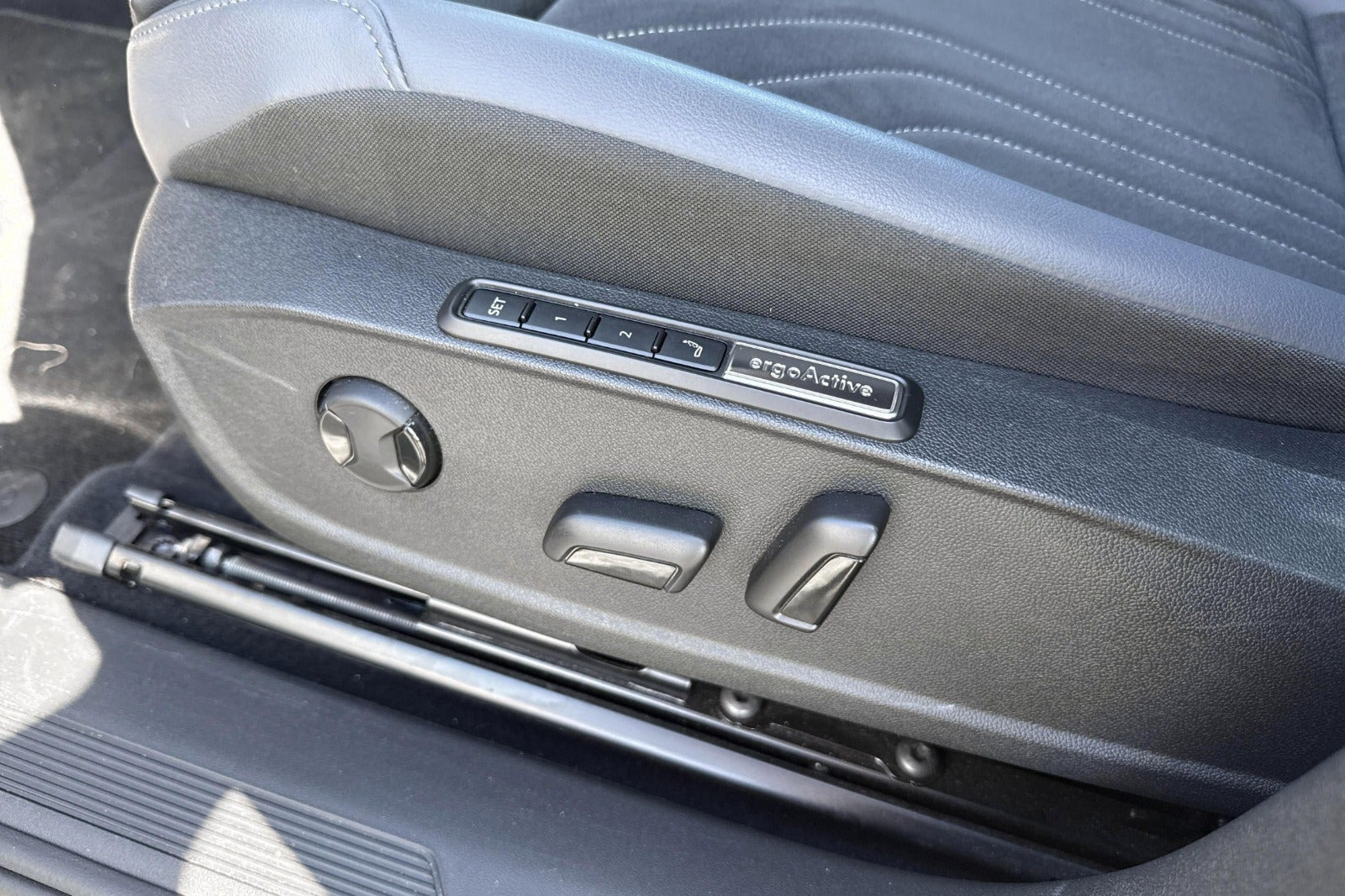 Blå VW ID.4 fra 2023