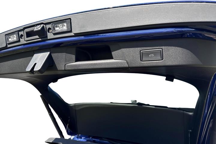 Blå VW ID.4 fra 2023