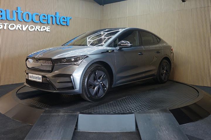Grå Skoda Enyaq fra 2025