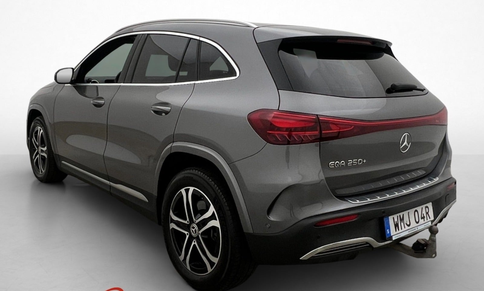 Grå Mercedes EQA250+ fra 2025