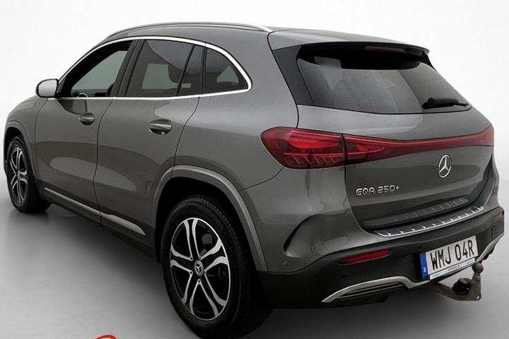 Grå Mercedes EQA250+ fra 2025
