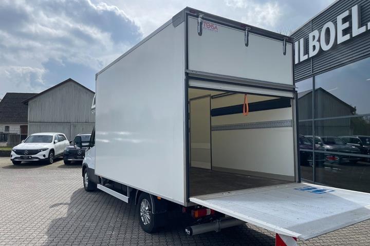 Hvid Iveco Daily fra 2025