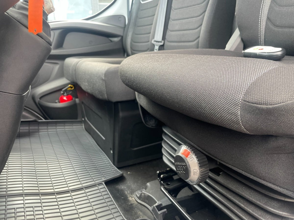 Hvid Iveco Daily fra 2025
