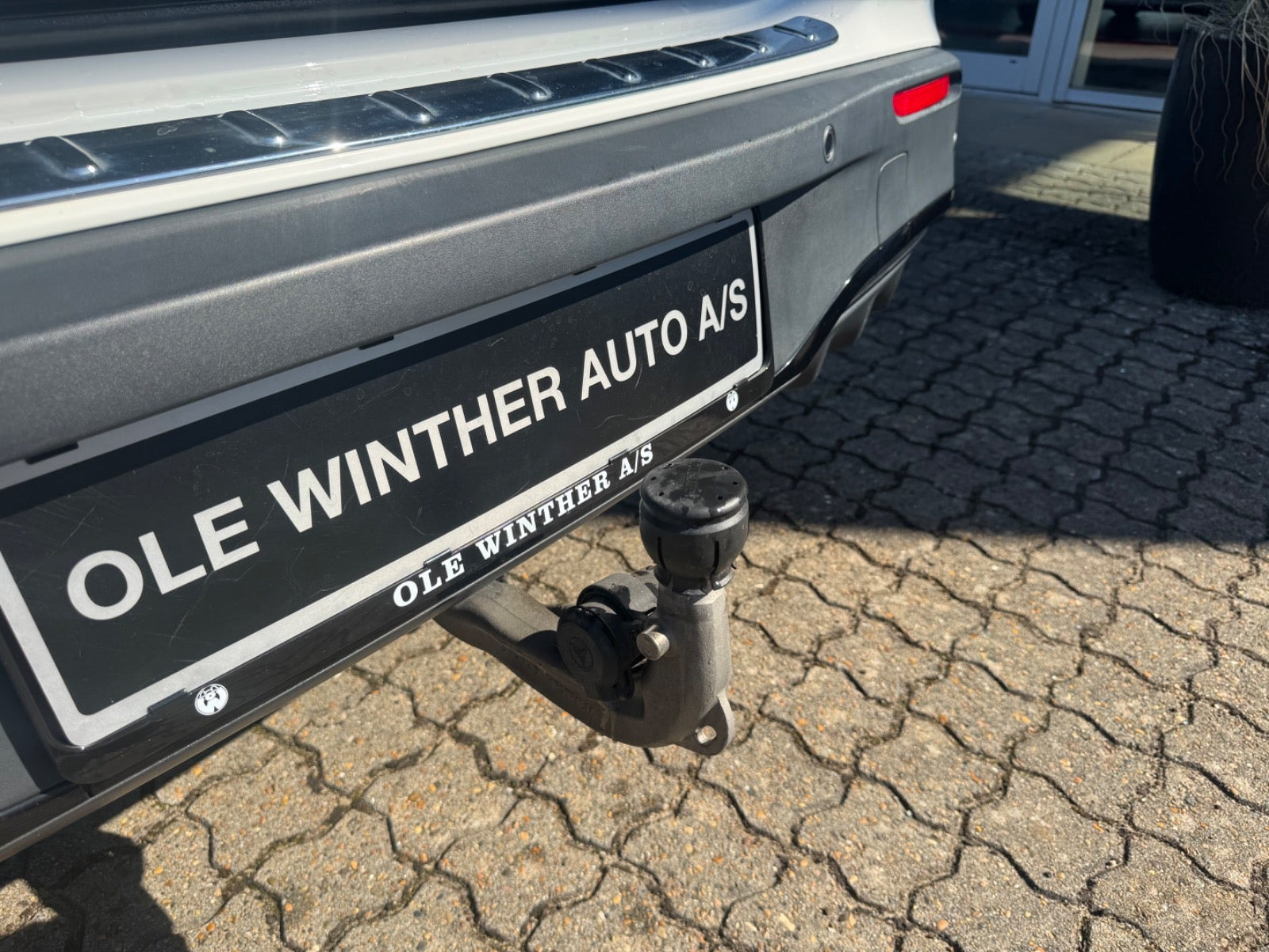 Hvid Mercedes EQA250+ fra 2024