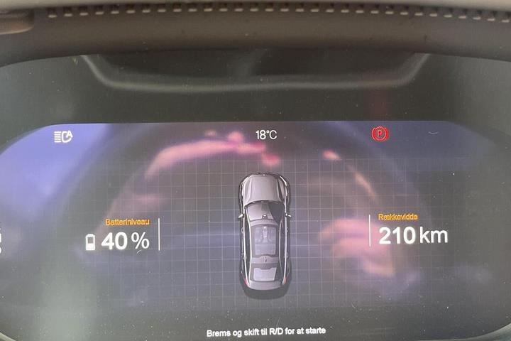 Sort Polestar 2 fra 2024