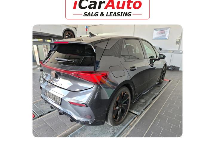 Grå Cupra Born fra 2022