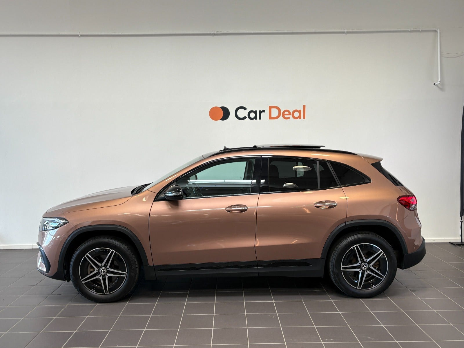 Bronze Mercedes EQA250+ fra 2023
