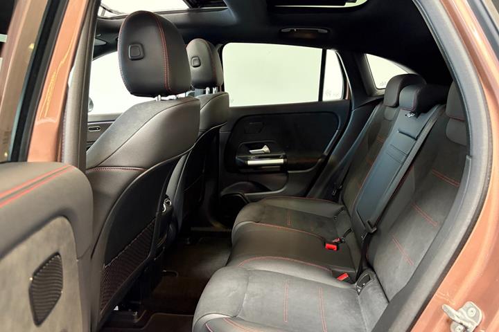 Bronze Mercedes EQA250+ fra 2023